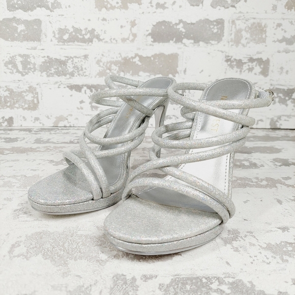 New Nine West Loomay Silver Strappy 4" Open Toe Stiletto V764 - Picture 2 of 9